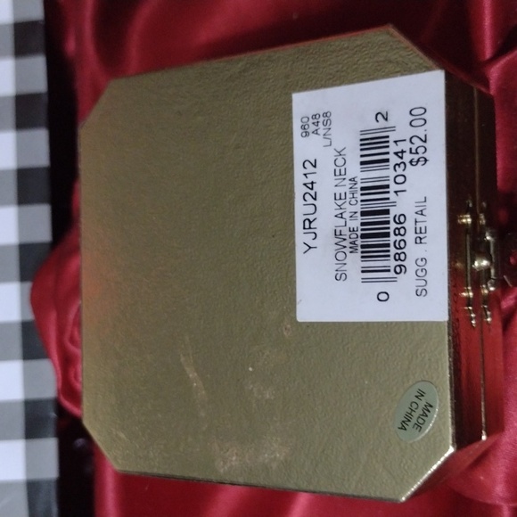 Juicy Couture Iridescent ❄️ Necklace Never Removed from Original 🎁 NWT - Picture 13 of 13